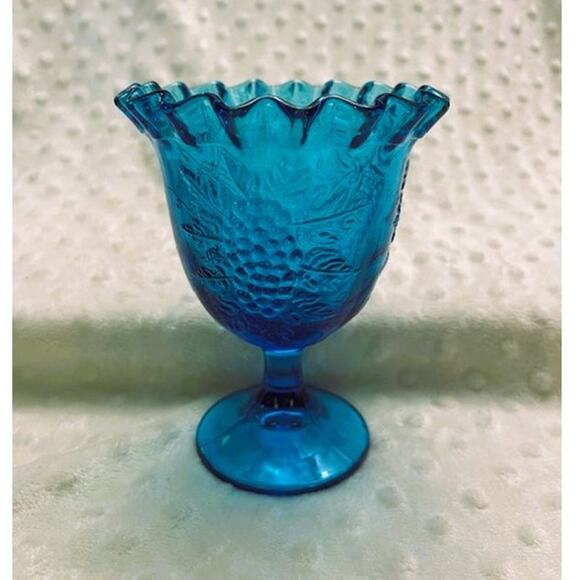 Vintage L E Smith Turquoise Blue, Grape Pattern, Crimped Rim, Footed Candy Dish - Picture 6 of 6